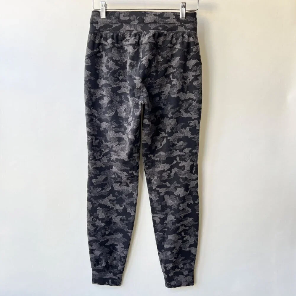 Lululemon Ready to Rulu joggers, black/gray camo, Size 6 A105